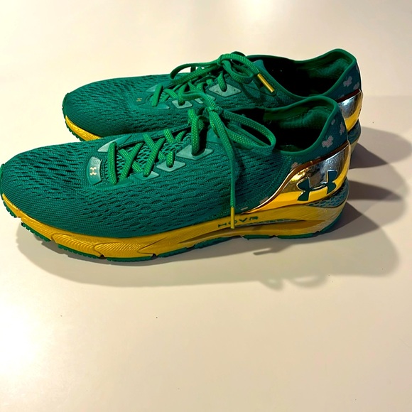 Under Armour Hovr Sonic Norte Dame Irish shoes - Picture 1 of 7